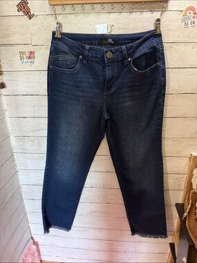 1822 Denim Skinny Jeans Women’s Size 6 – Frayed Hem
